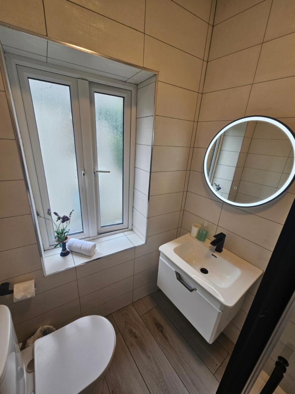 3 Eyre Square Lane Daire Galway Dış mekan fotoğraf